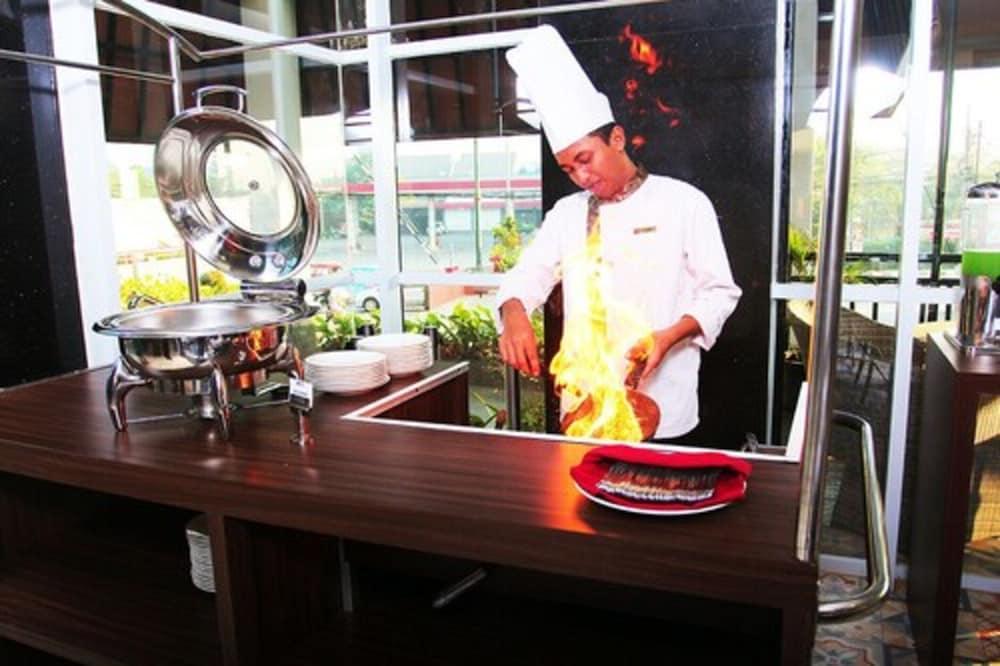 Merapi Merbabu Hotels Bekasi Zewnętrze zdjęcie