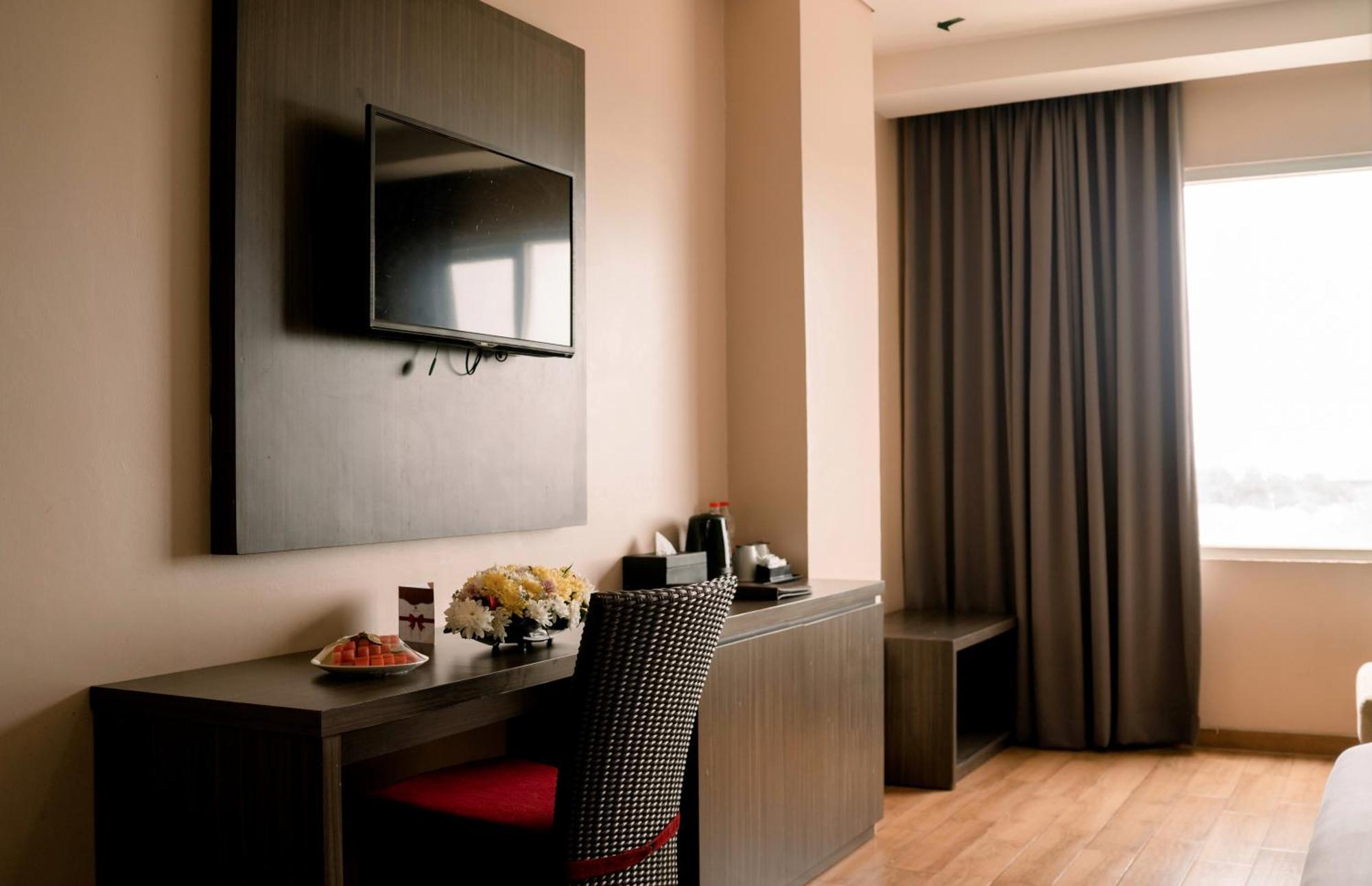 Merapi Merbabu Hotels Bekasi Zewnętrze zdjęcie