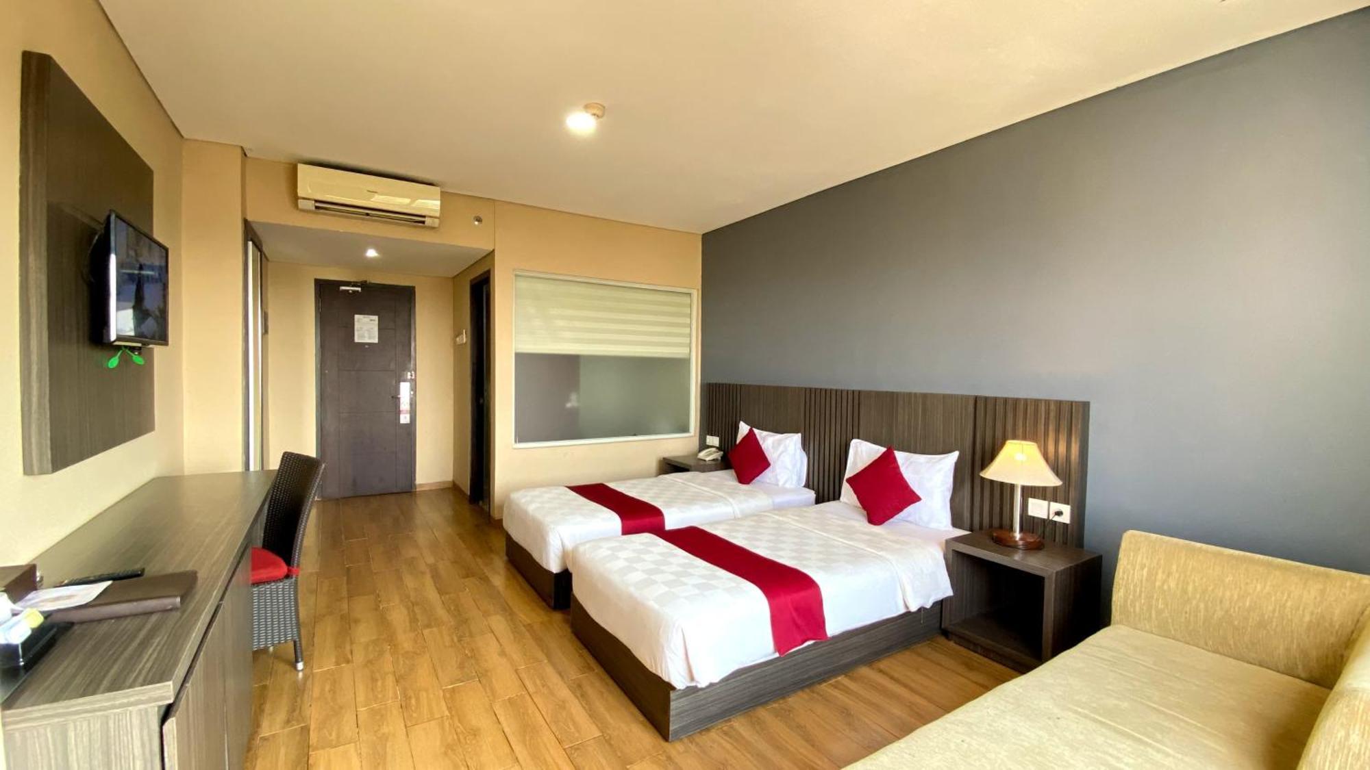 Merapi Merbabu Hotels Bekasi Zewnętrze zdjęcie