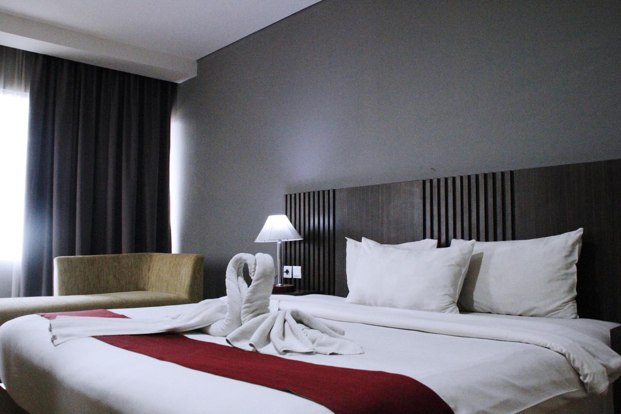 Merapi Merbabu Hotels Bekasi Zewnętrze zdjęcie